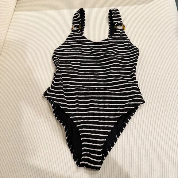 New Look Women’s Ribbed One Piece Swimsuit Striped Black & White Minimalist sz S - Picture 1 of 12